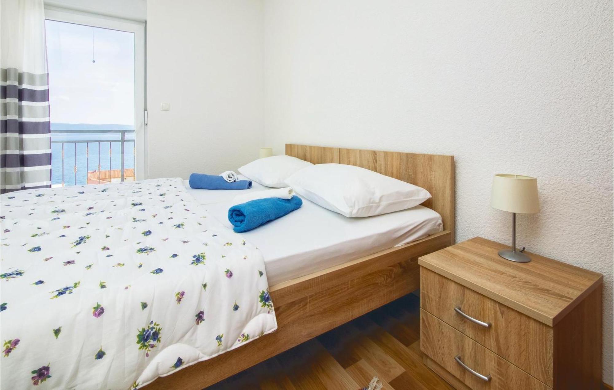 Three-Bedroom Apartment in Mali Rat Sumpetar Buitenkant foto